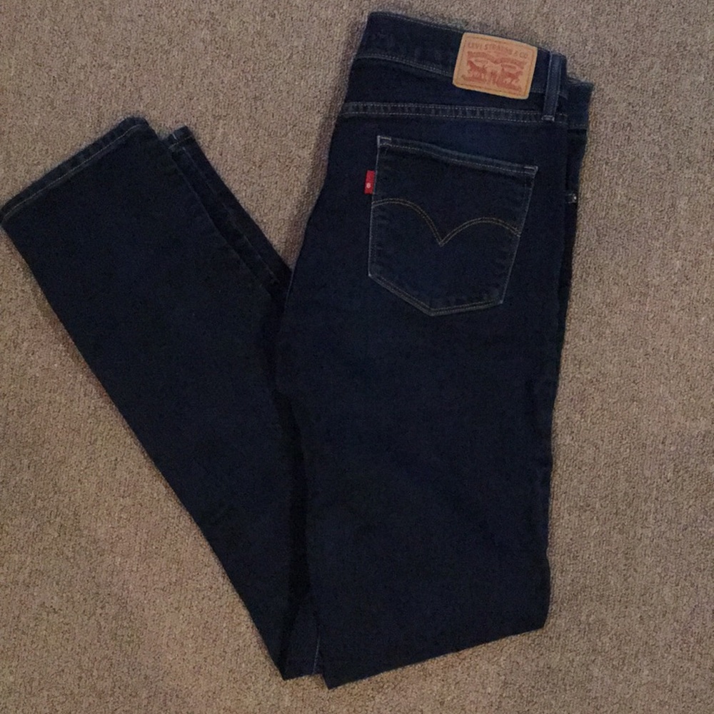 Levi 312 Shaping Slim Jeans